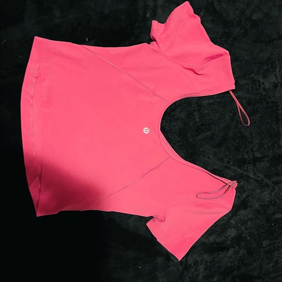 Lululemon clothes - Picture 7 of 9